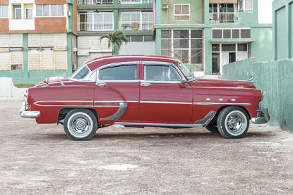 36 x 24 Cuban Car, Solid Red (IBG)