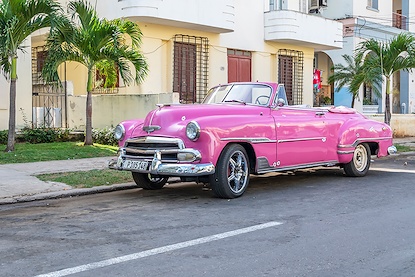 36 x 24 Cuba Pink Convertible (IBG)