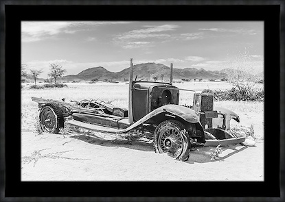 24 x 17 Desert Car B&W VII (GF)