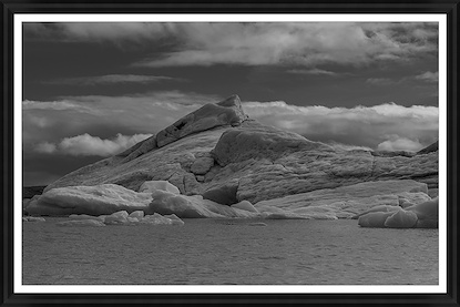 45 x 30 B&W Icelanic Ice II (GF)
