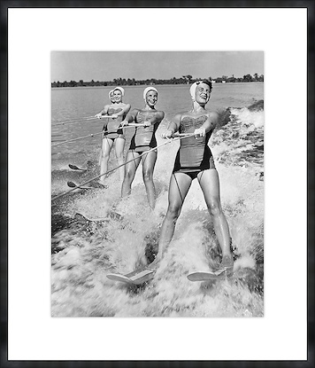 30 x 35 Four Young Woman Waterskiing in the Sea (GF)