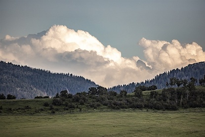 60 x 40 Mountains of Clouds (FC)